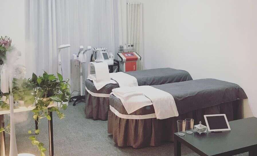 日本<a href='http://www.syhxdzs.com/'>皮膚管理培訓(xùn)</a>學(xué)院哪家好？