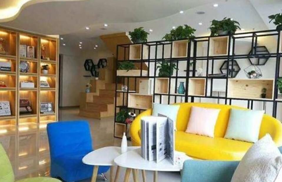 <a href='http://www.syhxdzs.com/'>美容院加盟店</a>全方位經(jīng)營(yíng)策略