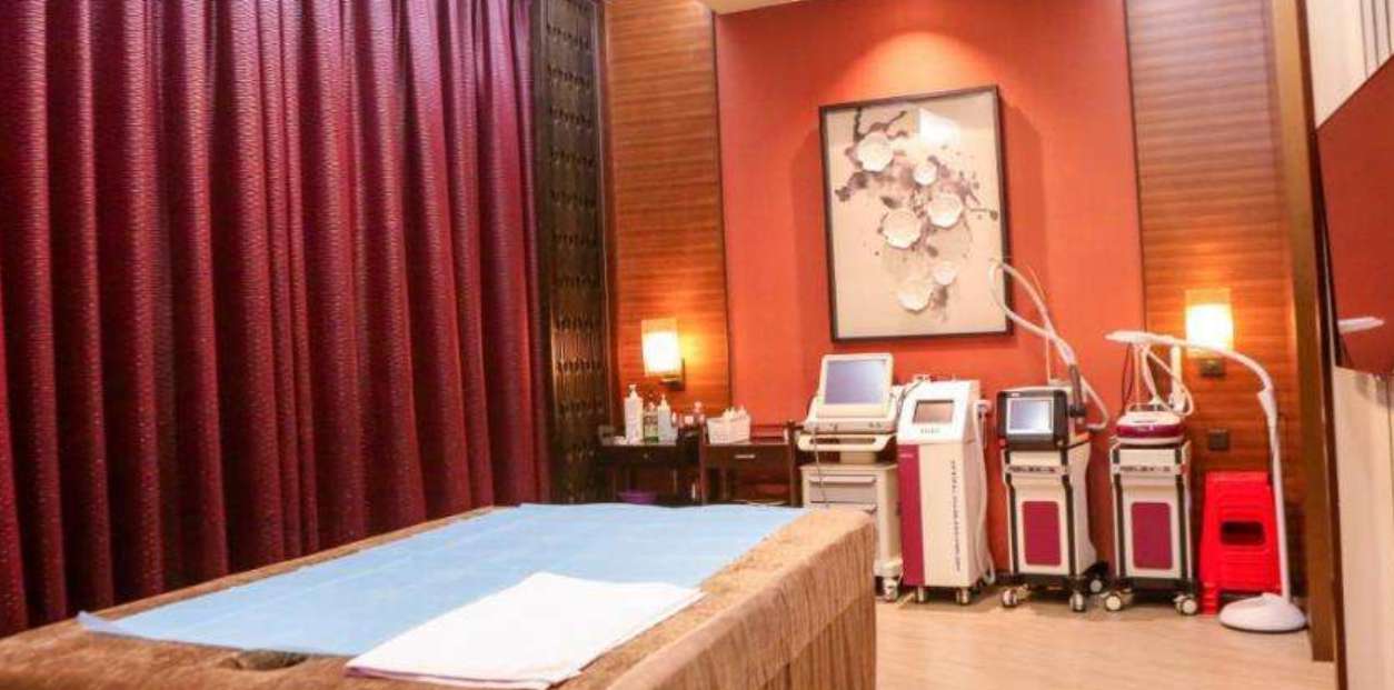 男士<a href='http://www.syhxdzs.com/'>美容院加盟店</a>好經(jīng)營(yíng)嗎？